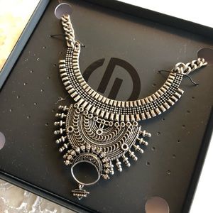 NEW DLNLX By DYLAN LEX Statement Necklace